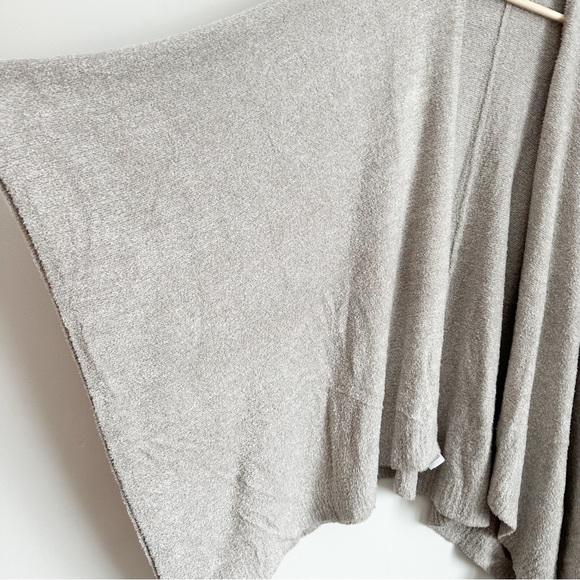 Barefoot Dreams cozychic lite grey weekend wrap open front cardigan - Picture 2 of 8